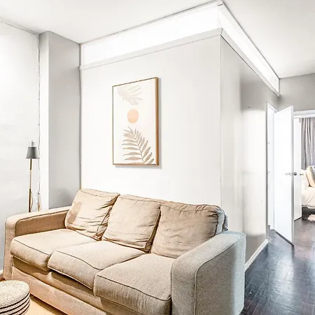 2Bd 1Bth Apartment, Best Midtown Location Near Nyc Icons!